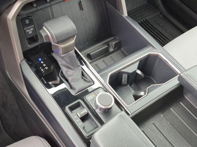 2024 Toyota TUNDRA 4X4 SR5