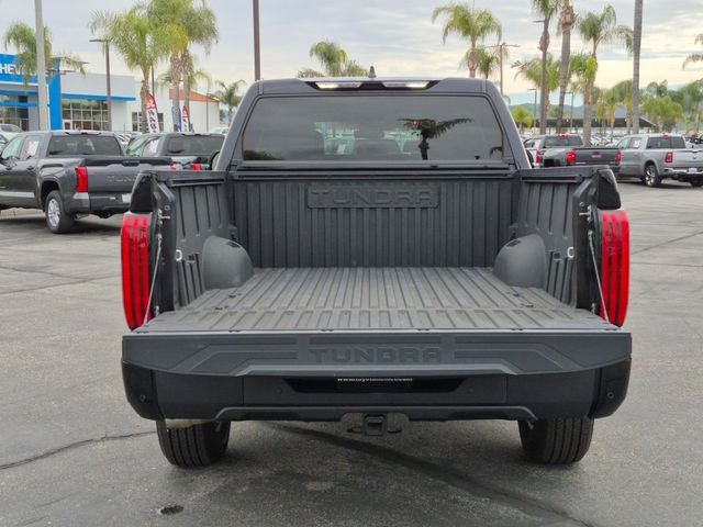 2024 Toyota TUNDRA 4X4 SR5