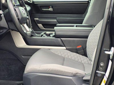 2024 Toyota TUNDRA 4X4 SR5