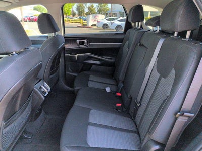 2023 Kia Sorento LX
