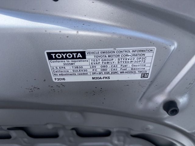 2025 Toyota Corolla LE