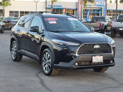 2025 Toyota Corolla Cross XLE