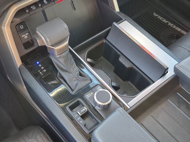 2023 Toyota SEQUOIA 4WD SR5