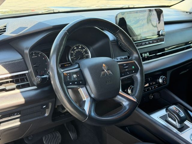 2022 Mitsubishi Outlander SEL