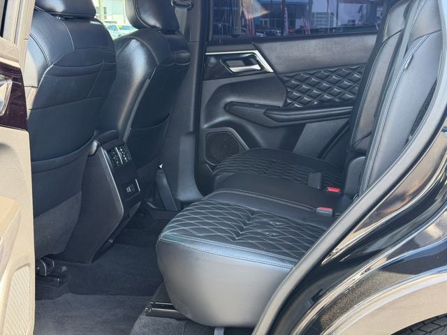2022 Mitsubishi Outlander SEL