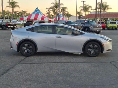 2024 Toyota PRIUS LE