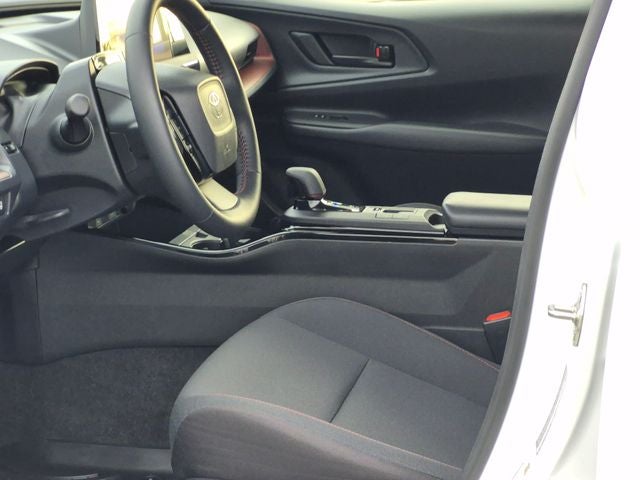 2026 Toyota PRIUS SE SE