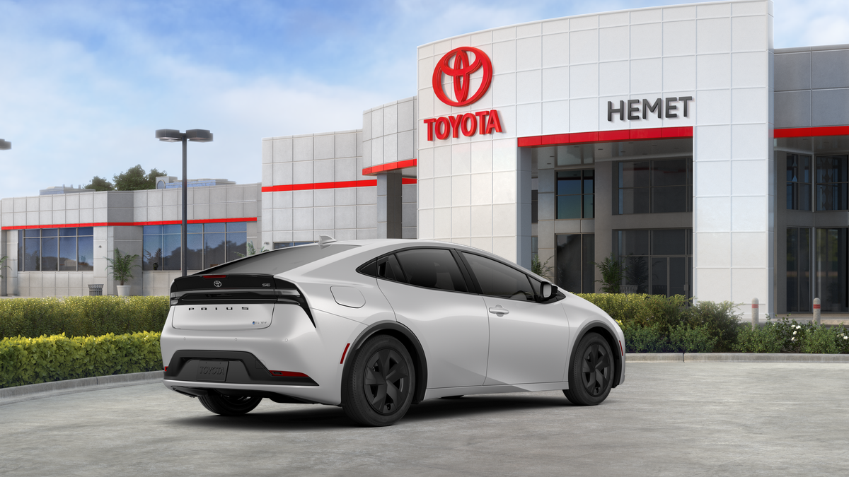 2026 Toyota Prius Plug-in Hybrid SE