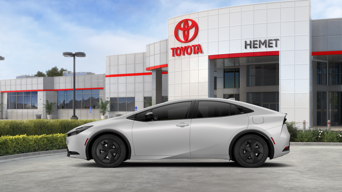 2026 Toyota Prius Plug-in Hybrid SE