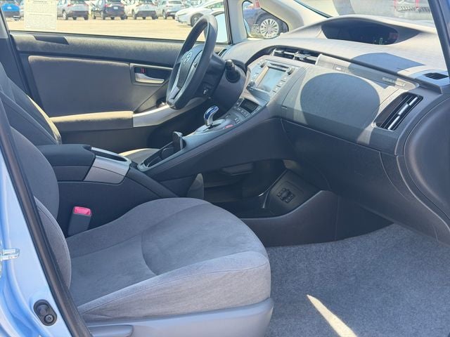 2013 Toyota PRIUS Plug-in Base