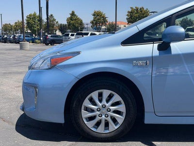 2013 Toyota PRIUS Plug-in Base