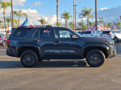 2025 Toyota 4RUNNER SR5