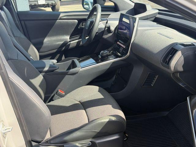 2025 Toyota bZ4X XLE