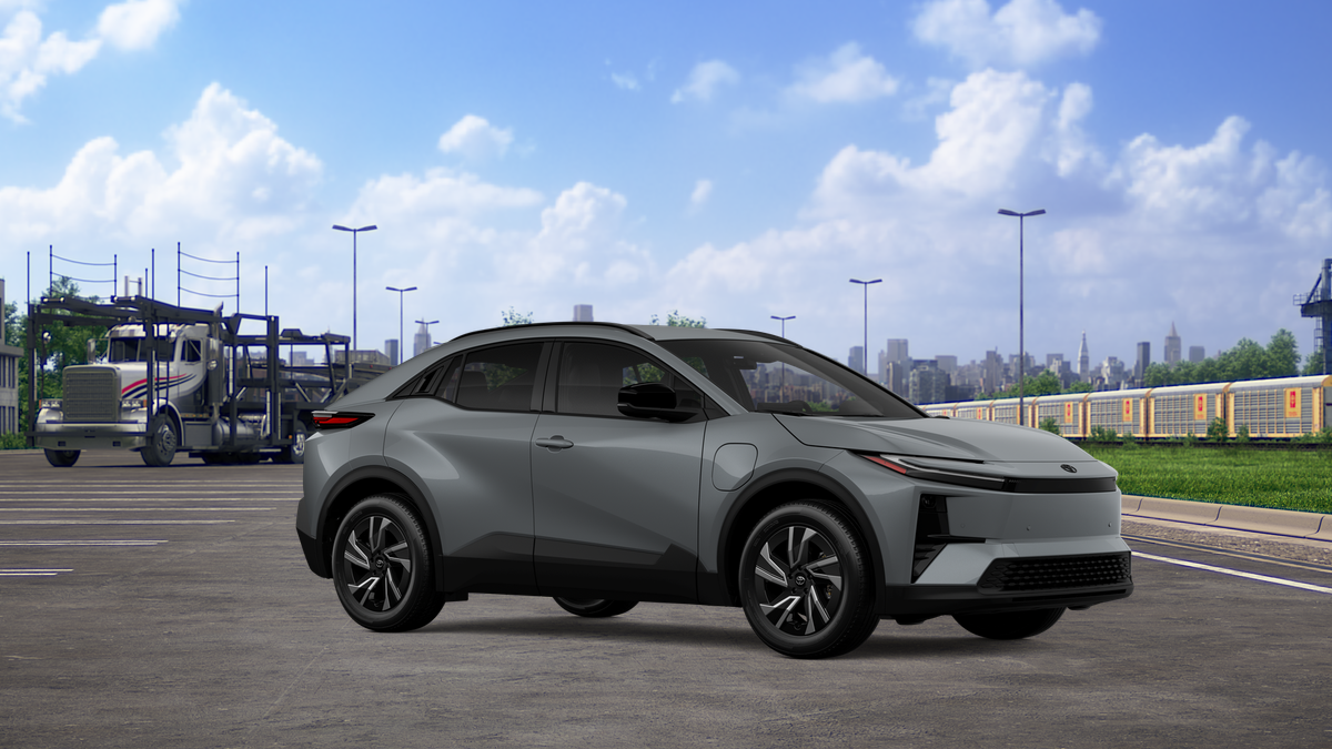 2027 Toyota C-HR SE