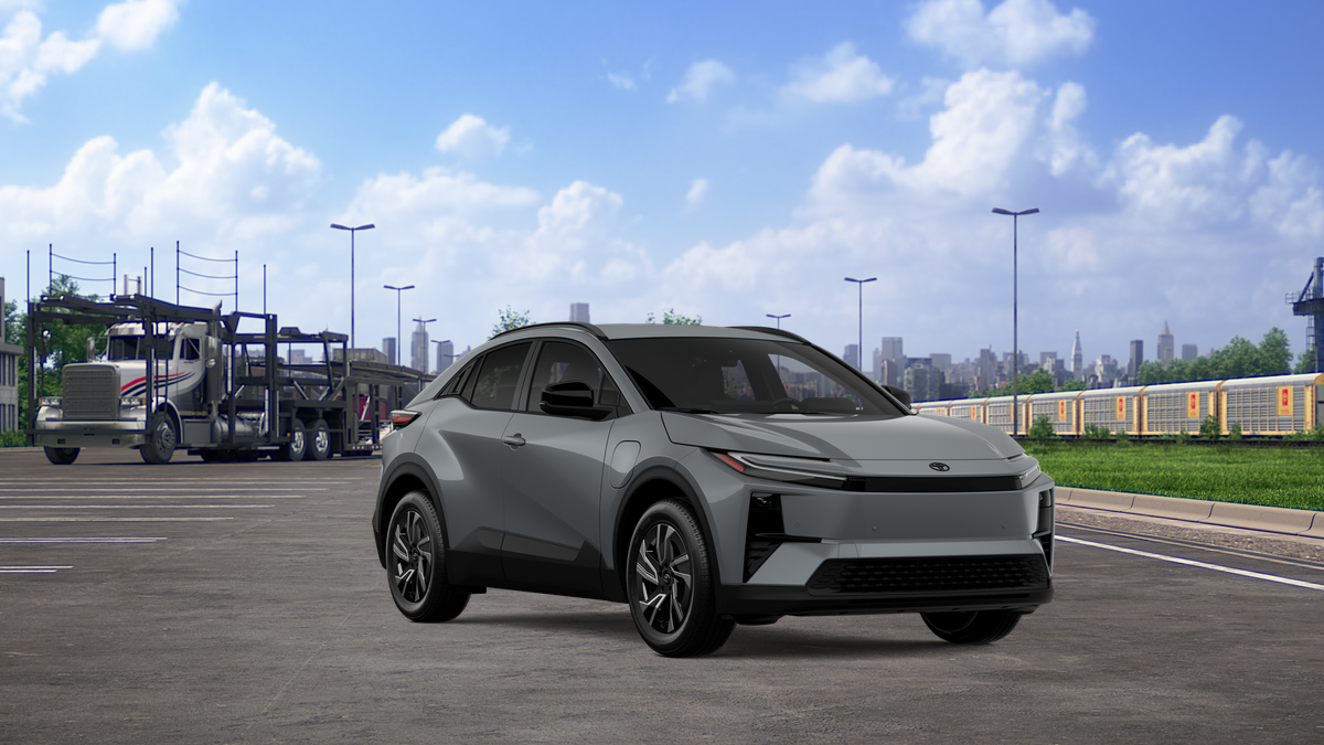 2027 Toyota C-HR SE