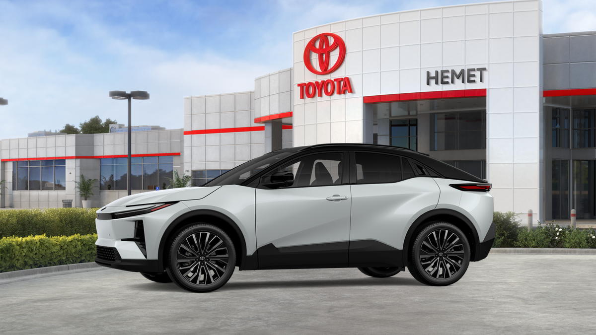 2026 Toyota C-HR XSE