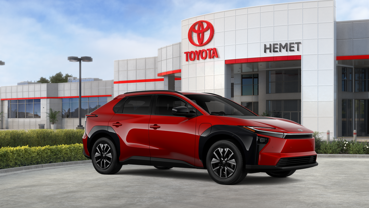 2026 Toyota bZ XLE
