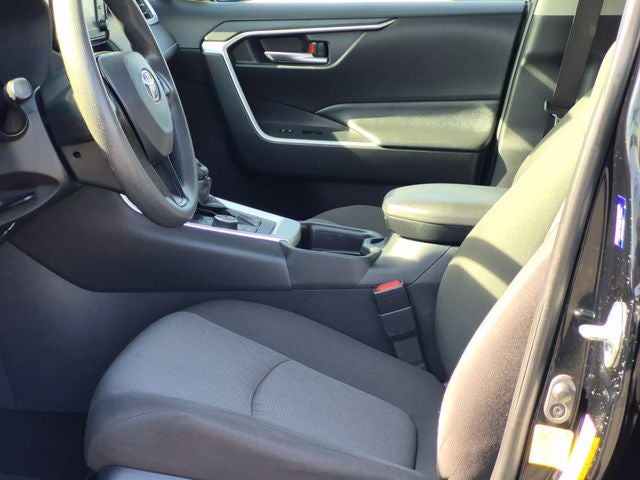 2019 Toyota RAV4 HYBRID XLE