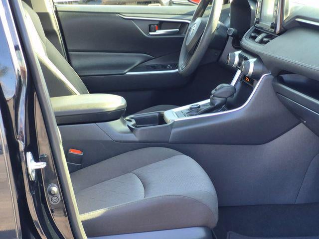 2019 Toyota RAV4 HYBRID XLE