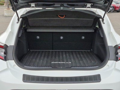 2025 Toyota COROLLA HATCHBACK SE