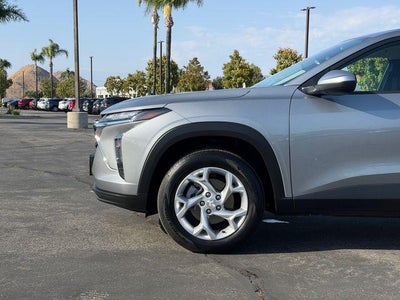 2025 Chevrolet Trax LS