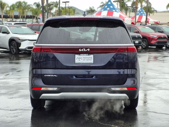 2024 Kia Carnival LX