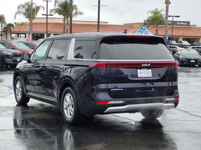 2024 Kia Carnival LX