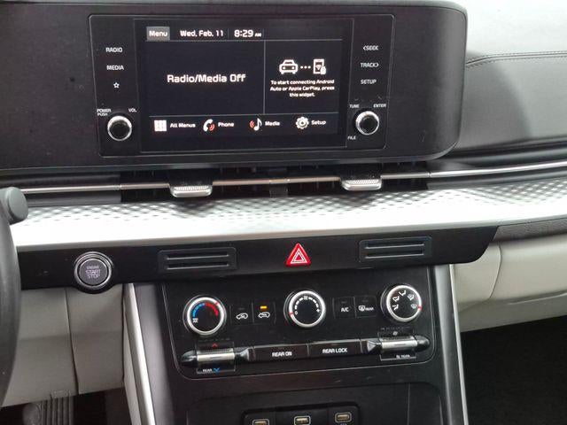 2024 Kia Carnival LX