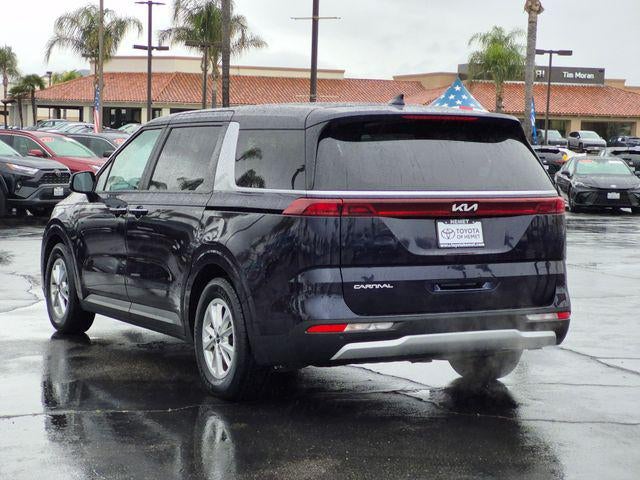 2024 Kia Carnival LX