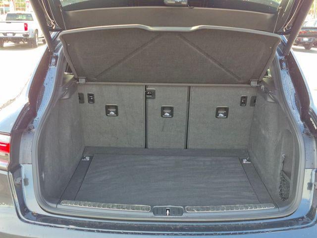 2024 Porsche Macan S