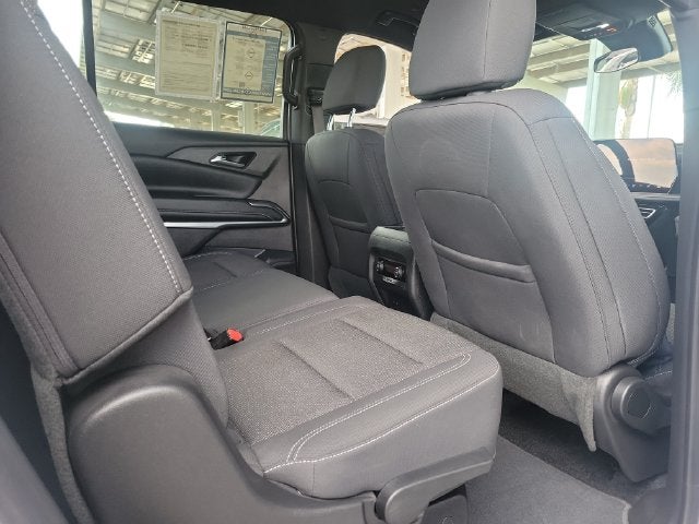 2024 Chevrolet Traverse LS