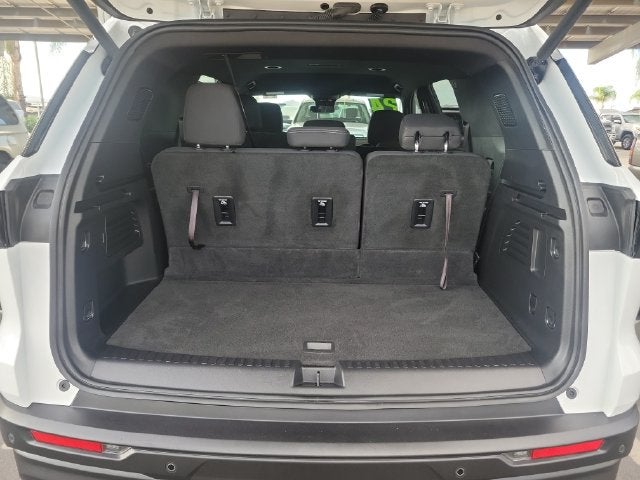 2024 Chevrolet Traverse LS