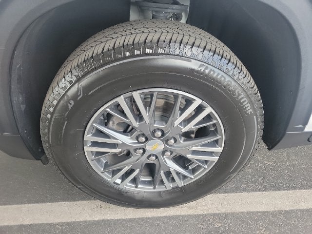 2024 Chevrolet Traverse LS