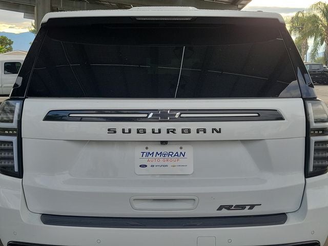 2023 Chevrolet Suburban RST