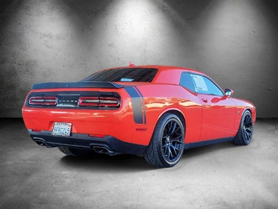 2017 Dodge Challenger 392 Hemi Scat Pack Shaker