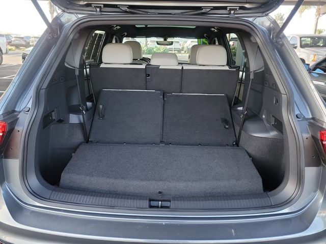 2021 Volkswagen Tiguan 2.0T SE R-Line Black