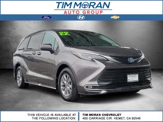 2022 Toyota Sienna XLE 8 Passenger