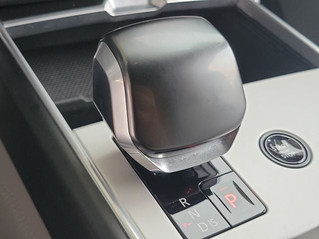 2024 Land Rover Range Rover SV