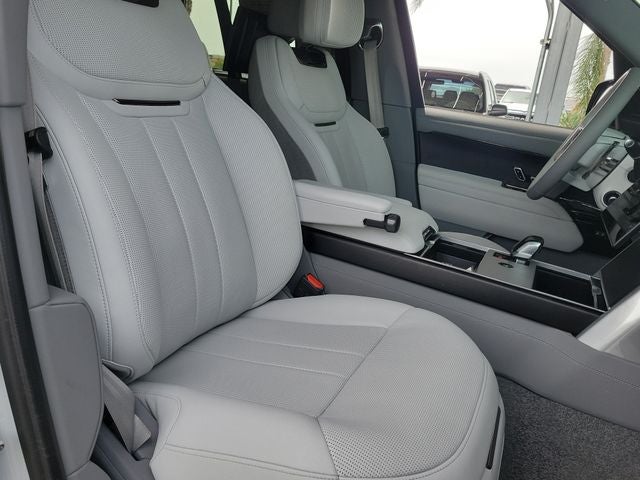 2024 Land Rover Range Rover SV