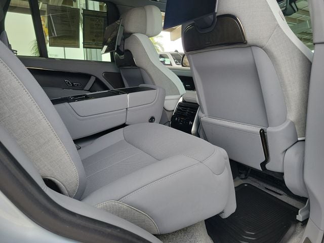 2024 Land Rover Range Rover SV