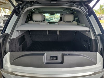 2024 Land Rover Range Rover SV