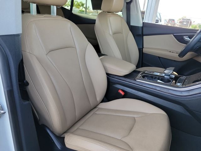 2023 Audi Q8 55 Premium Plus quattro