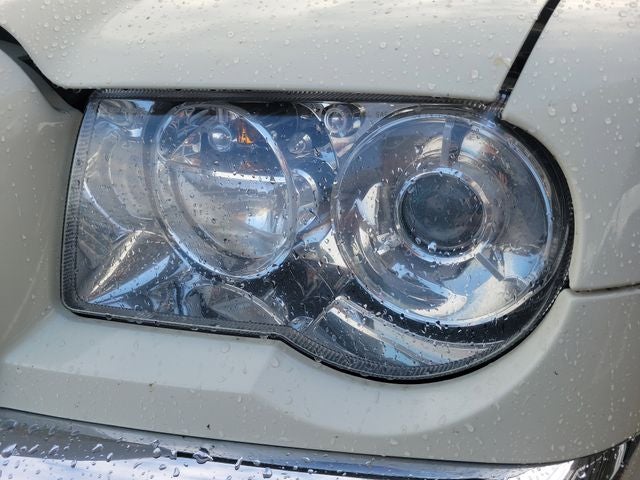 2006 Chrysler 300C Base