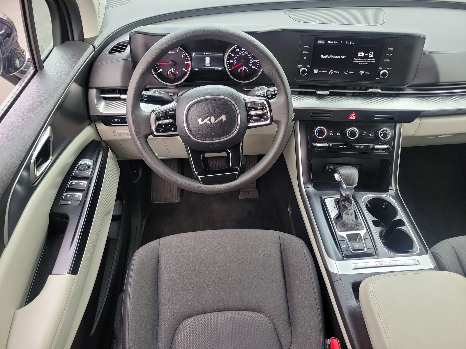 2024 Kia Carnival LX