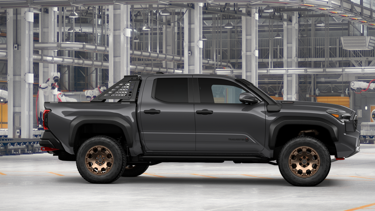 2026 Toyota Tacoma i-FORCE MAX Tacoma Trailhunter