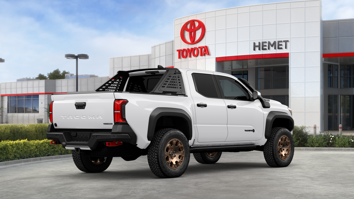 2026 Toyota Tacoma i-FORCE MAX Tacoma Trailhunter