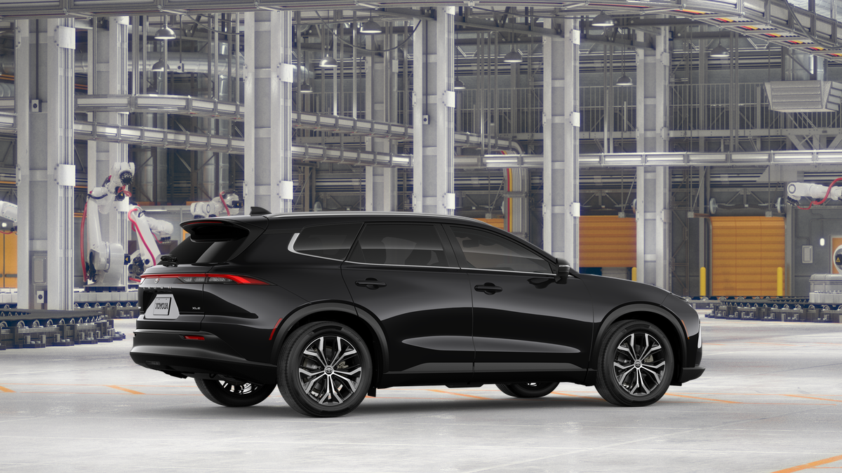 2026 Toyota Toyota Crown Signia XLE