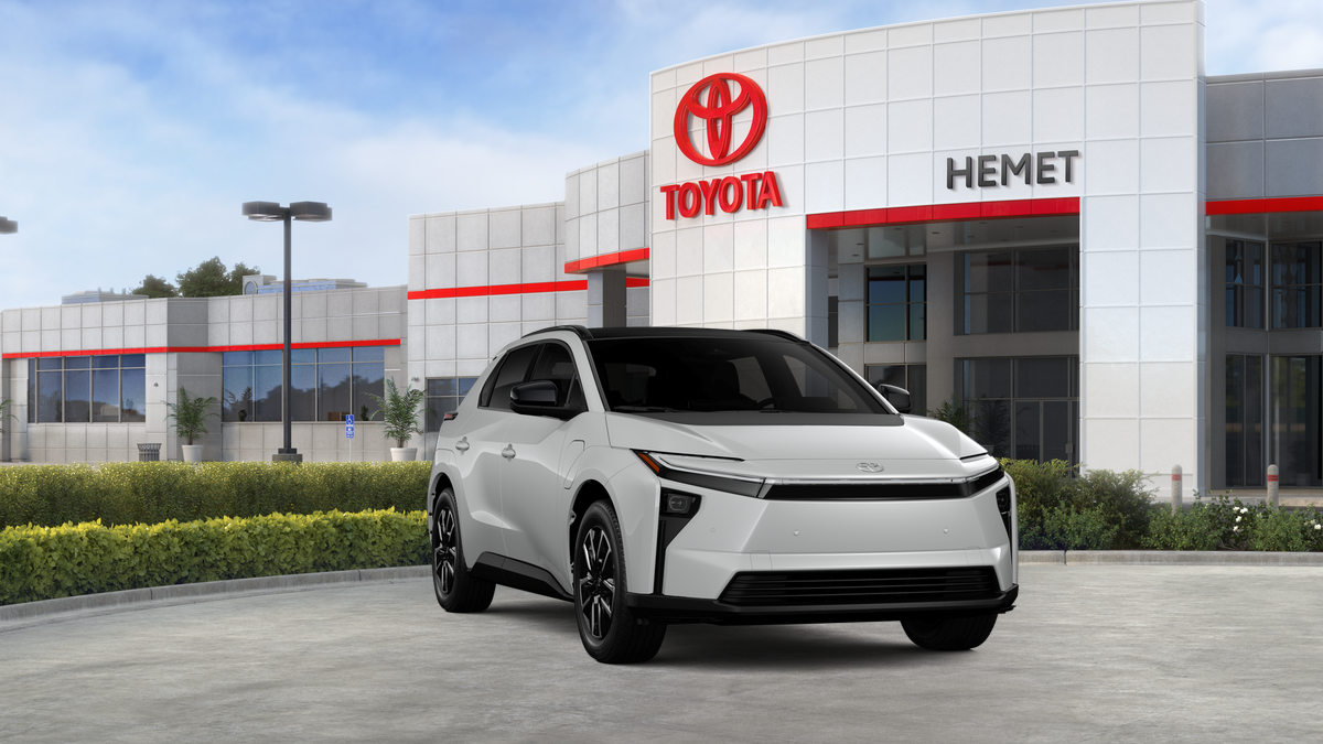 2026 Toyota bZ XLE