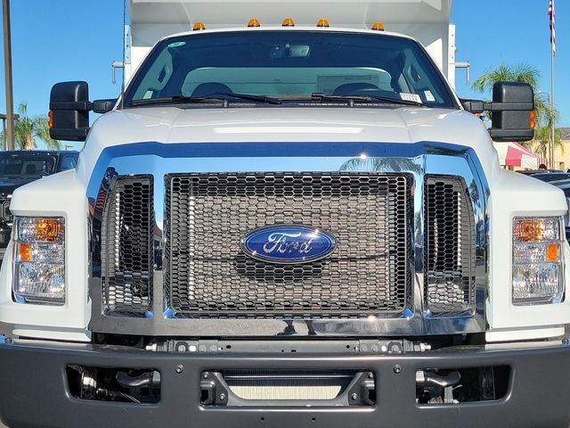 2027 Ford F-650SD Base DRW
