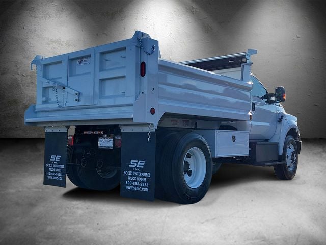 2027 Ford F-650SD Base DRW